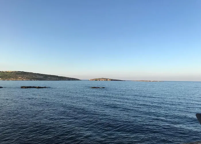 Summer House * St. Paul's Bay